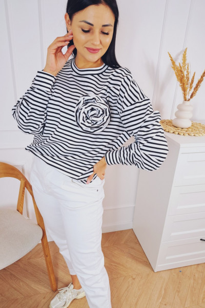 Bluza z odpinaną różą pasy 3