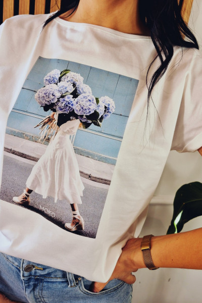 T-shirt flowers blue