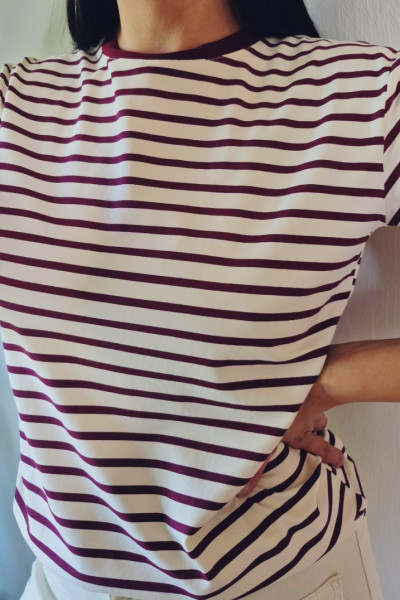 T-shirt paseczki bordo 4