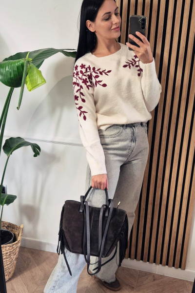 Sweter ecru z kwiatuszkami haft 6