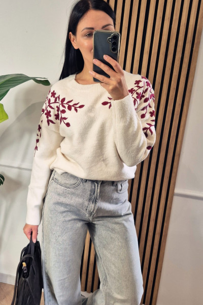 Sweter ecru z kwiatuszkami haft 7