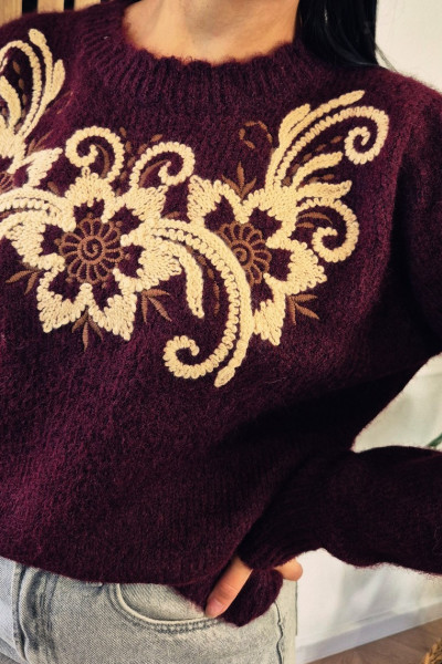 Sweter etno burgund 3